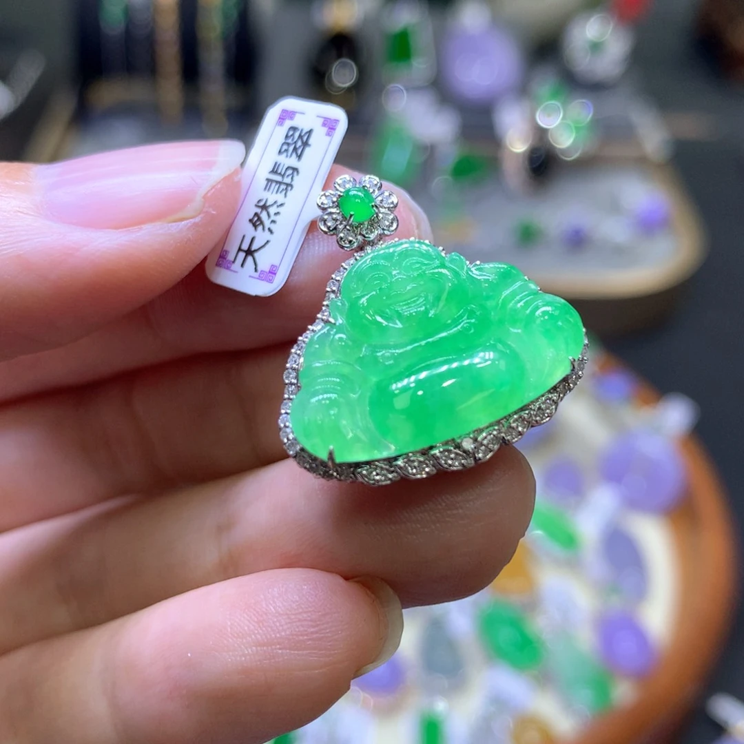 翡翠18K金镶嵌颈饰翡翠吊坠项链