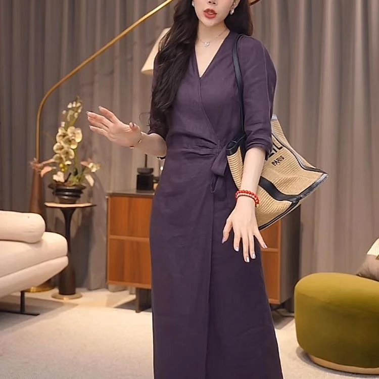 COS MOCO UR高级感气质V领紫色亚麻连衣裙2025夏季新款大码宽