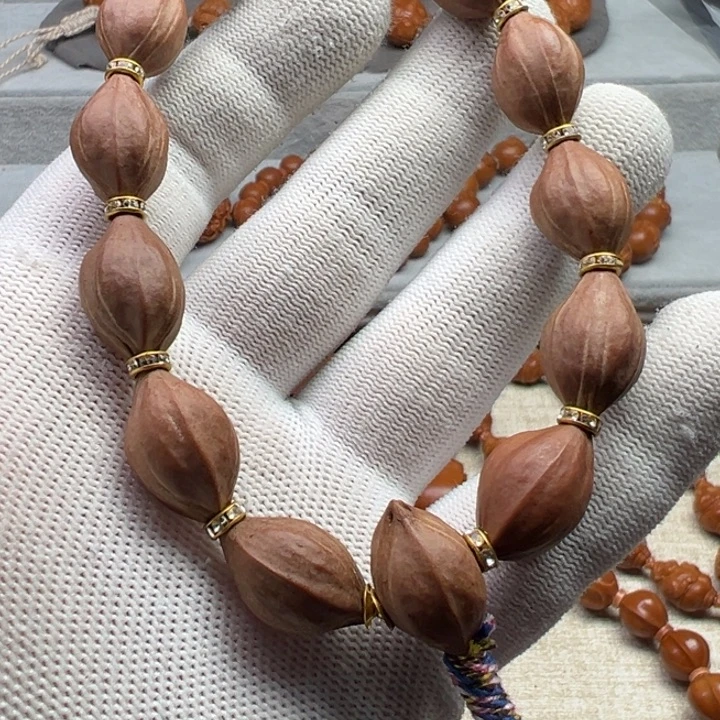 橄榄核手串橄榄核雕工艺制作