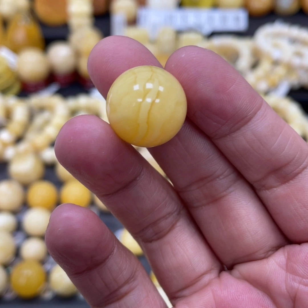 琥珀珠宝奇石未镶嵌17.7mm瑕疵款式