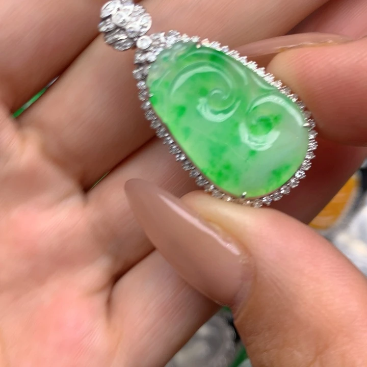 翡翠18K金镶嵌吊坠(不含链)