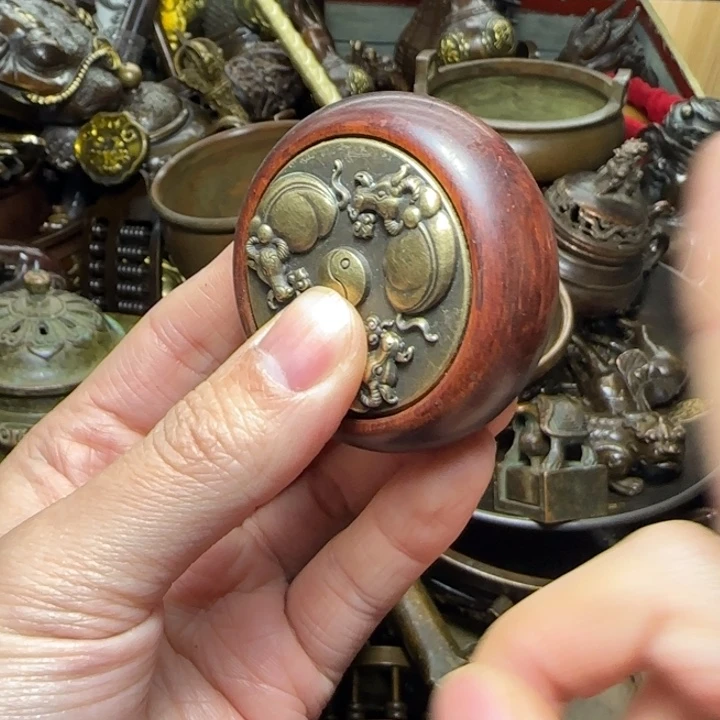 铜器把玩摆件链接