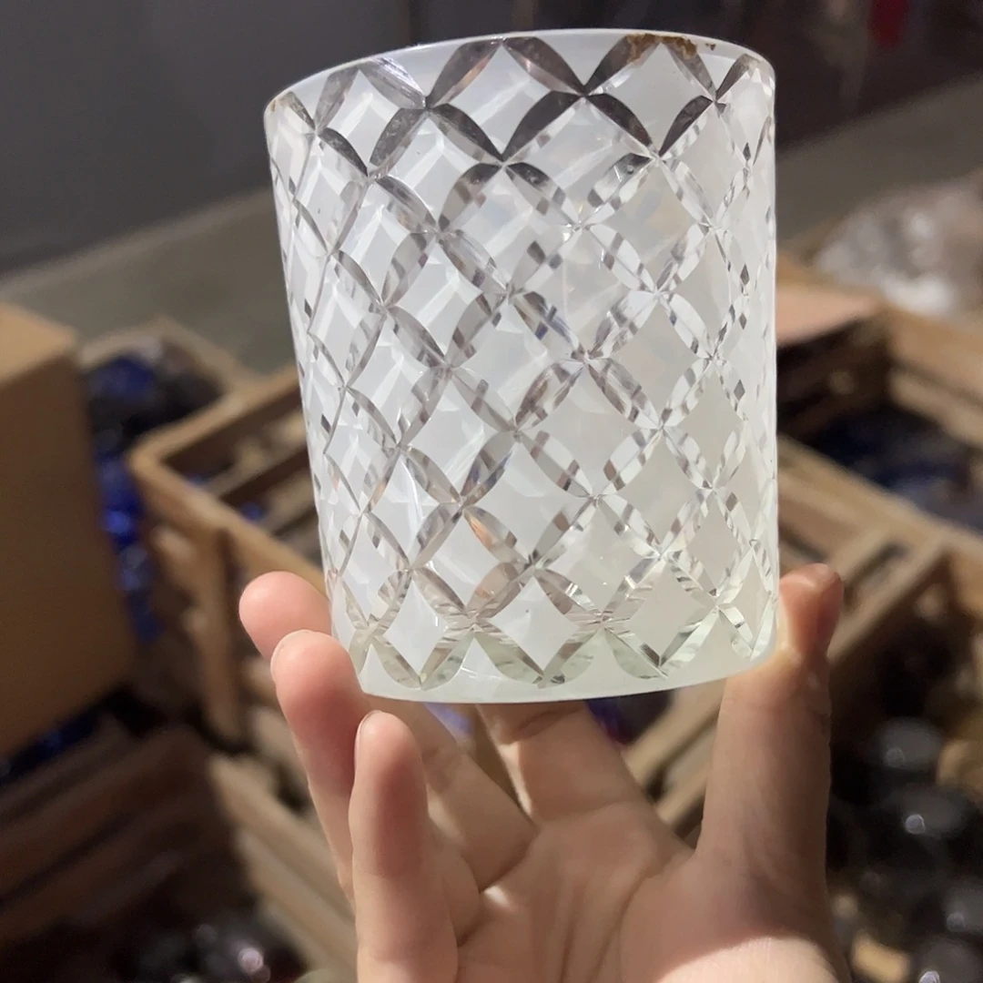 水晶玻璃平底款微瑕一个