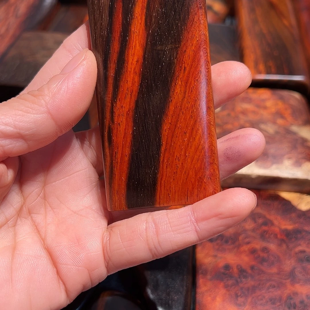 b***h交趾黄檀（大红酸枝）