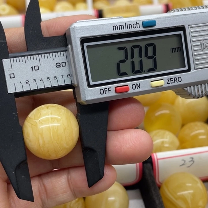 未镶嵌琥珀裸石蜜蜡