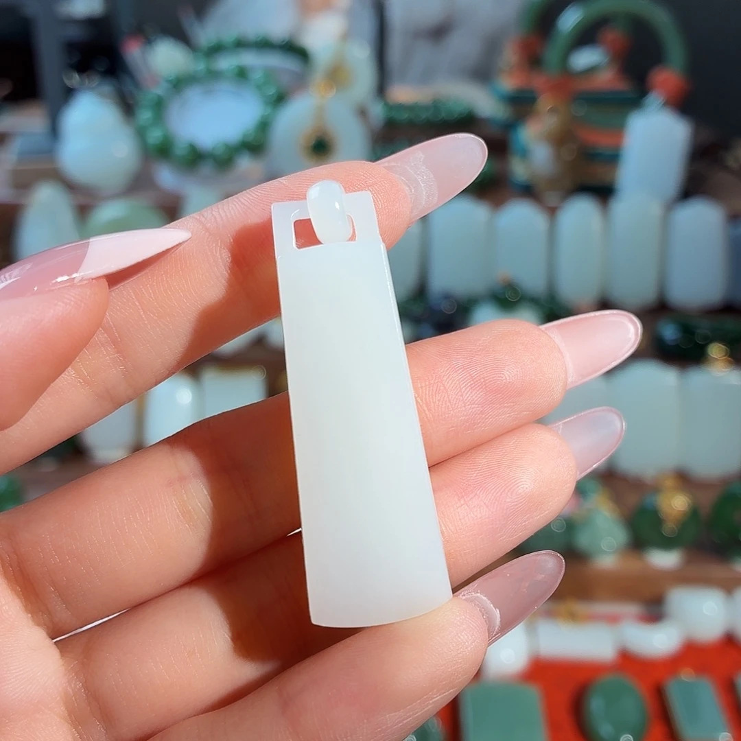 和田玉未镶嵌颈饰T