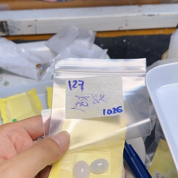 未镶嵌定制翡翠远*不