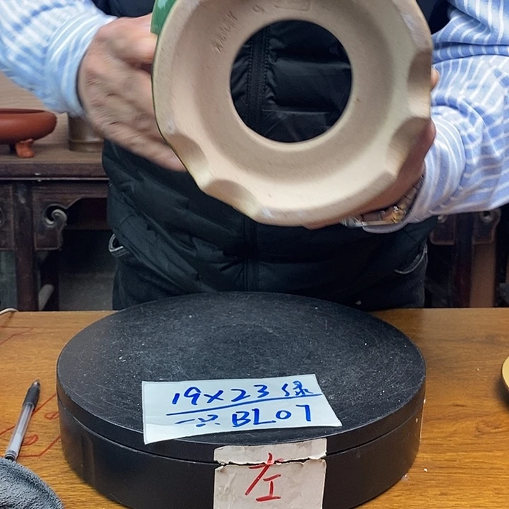 紫砂花盆货号一只BL07