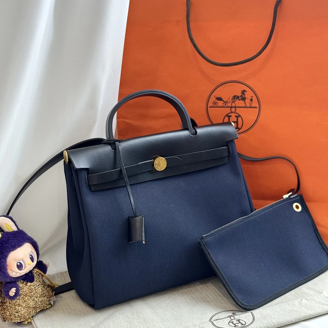 95新 Hermes/爱马仕  Herbag 31手提单肩包 蓝黑 金扣 Y刻