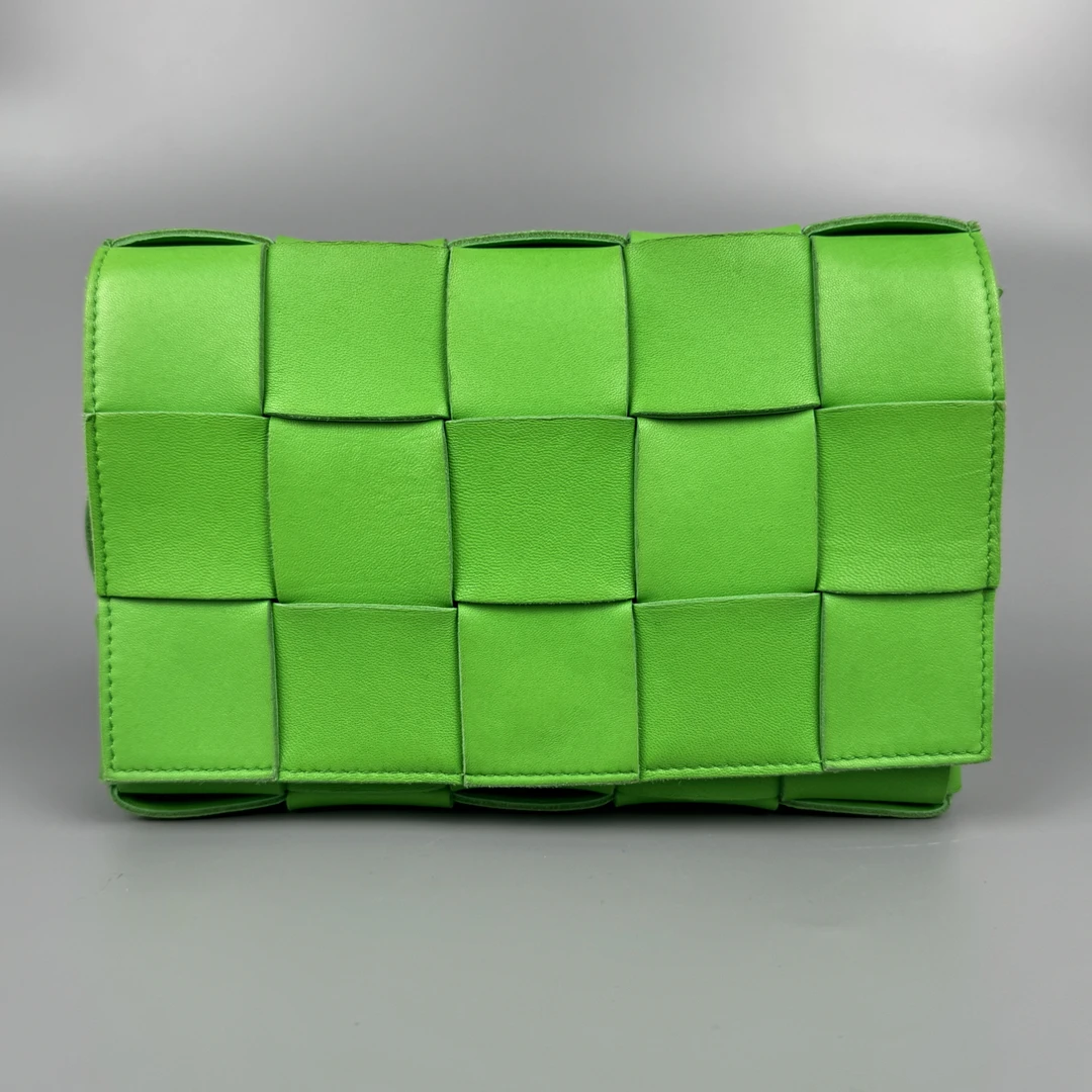 95新 BOTTEGA VENETA/葆蝶家 天天/bv家绿色编织斜挎包