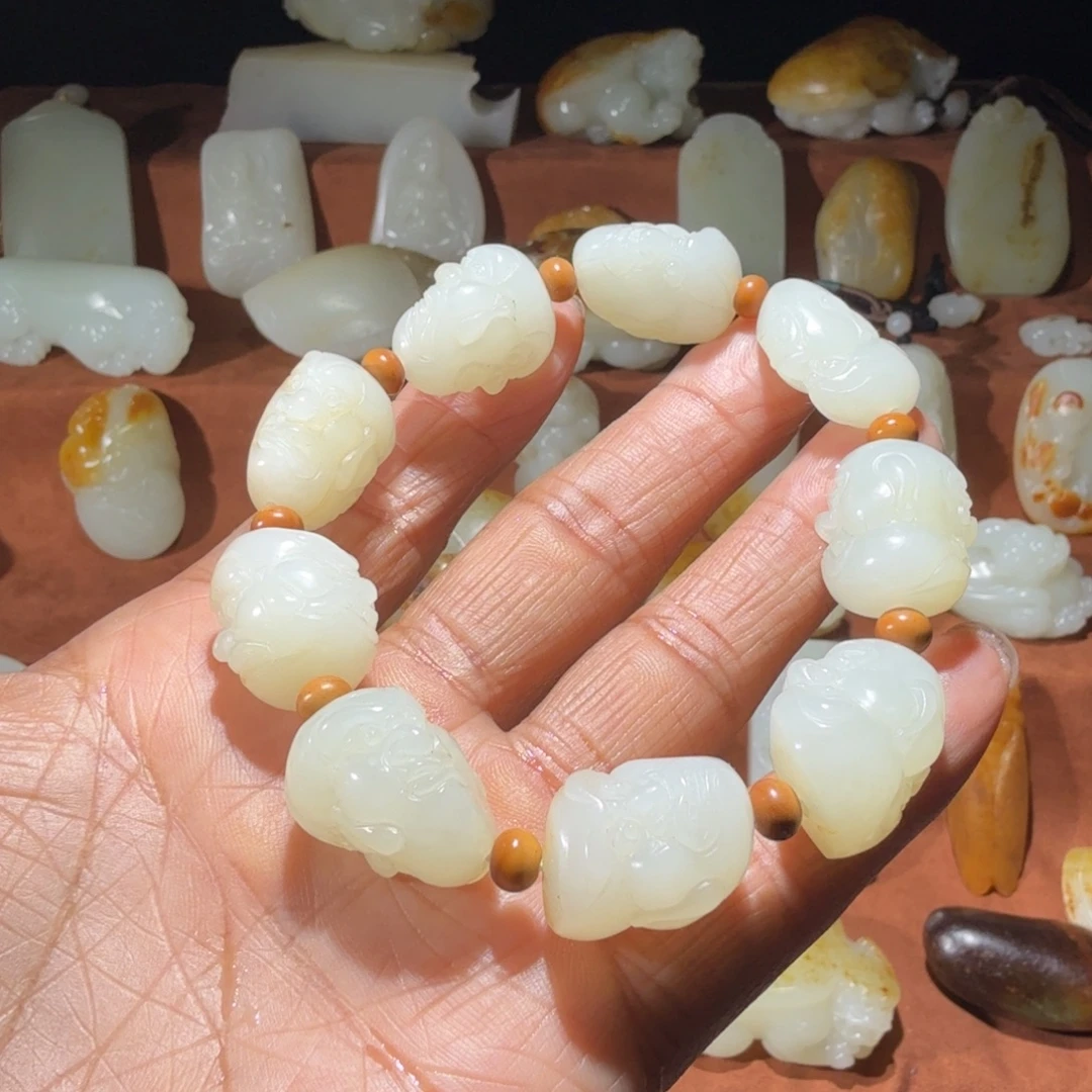 小***9和田玉未镶嵌手链