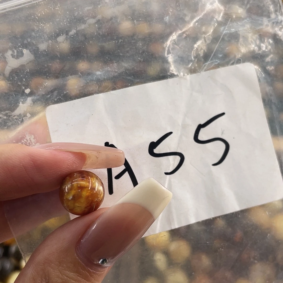 琥珀未镶嵌裸石10.7福利