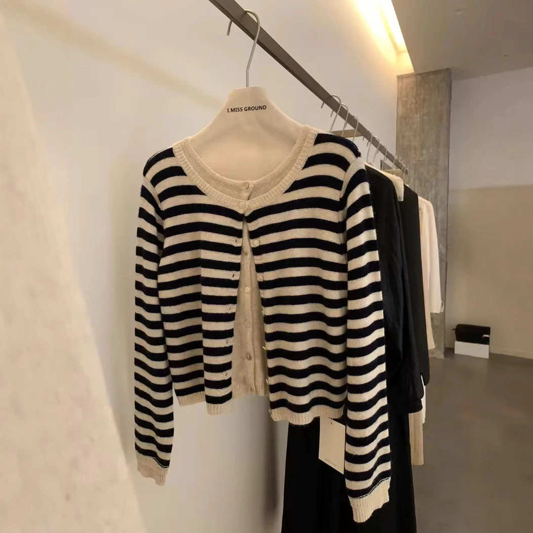 ZZS5047  含兔绒十三行 TAEJOON 2025春款假两件长袖毛衣 50