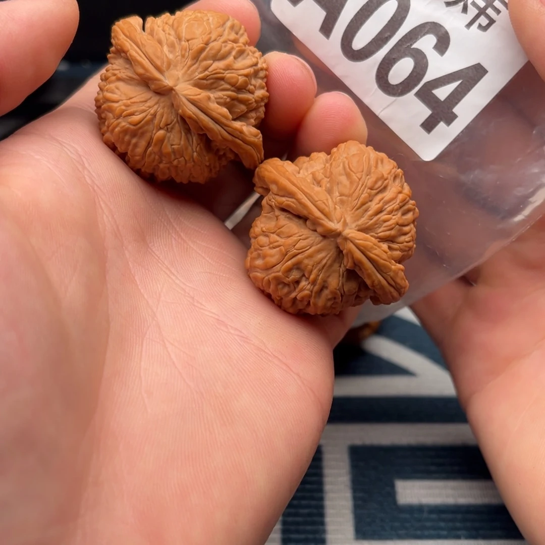 吊坠文玩核桃闷白40