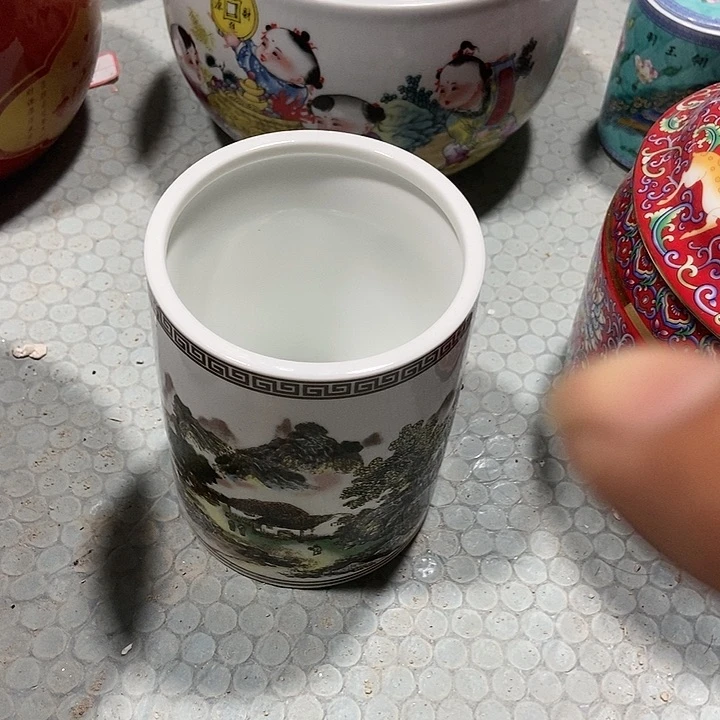 瓷片景德镇陶瓷笔筒