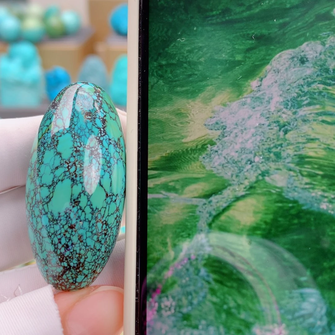 绿松石未镶嵌珠宝奇石