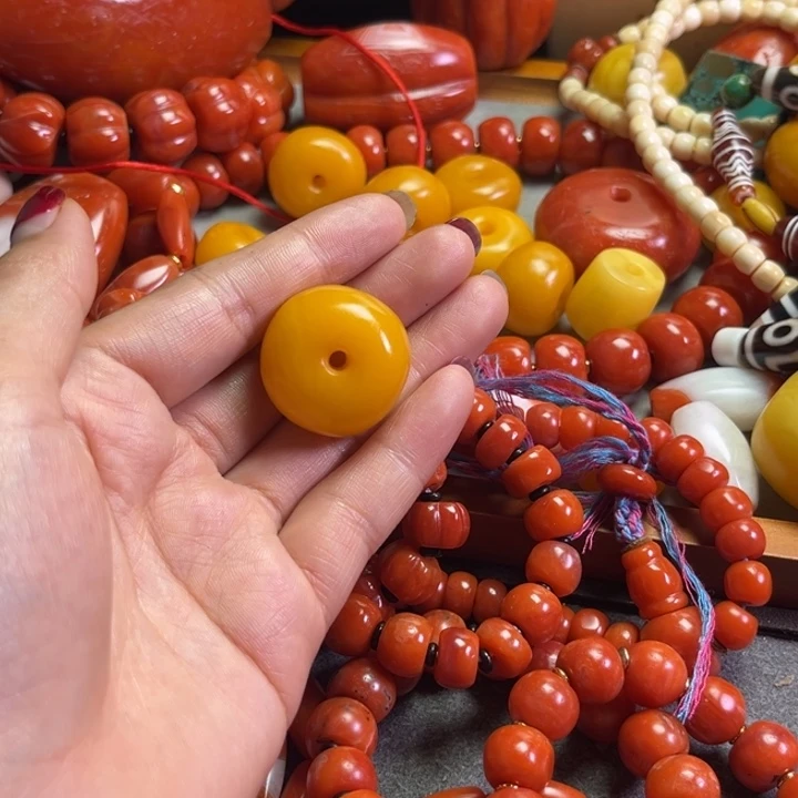 颈饰玻璃小*琉璃……………..