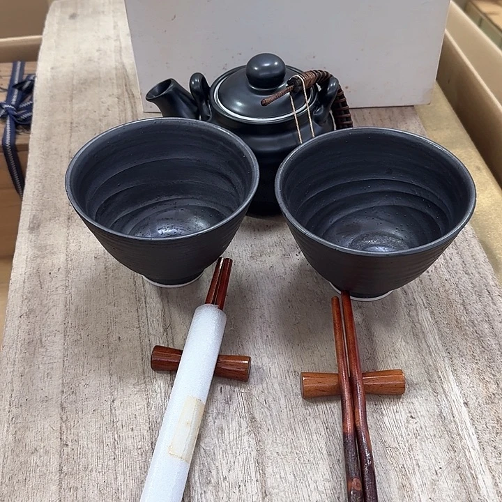 瓷片噗哈哈哈哈哈哈哈哈哈我的