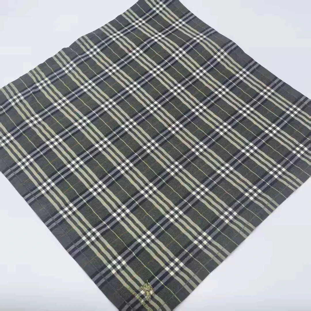 95新 BURBERRY/博柏利  海囤/巴宝莉/丝巾/yy13832