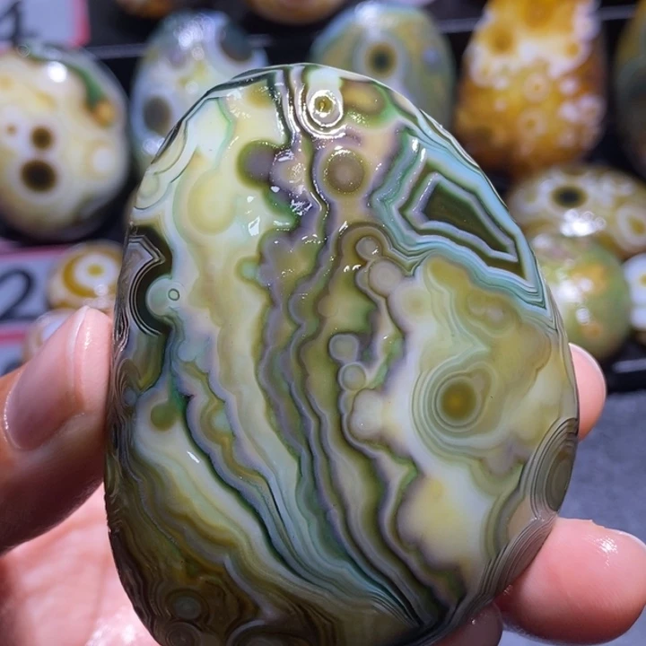 玛瑙/玉髓未镶嵌珠宝半成品78