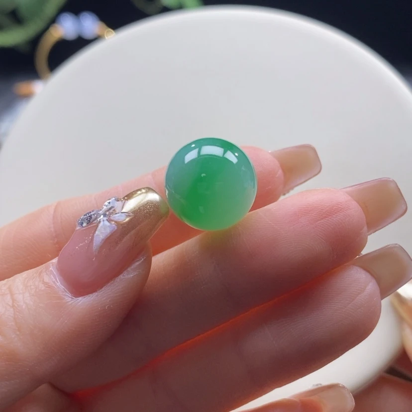 【闪购商品】翡翠颈饰未镶嵌翡翠冰辣绿珠卡14.8mm