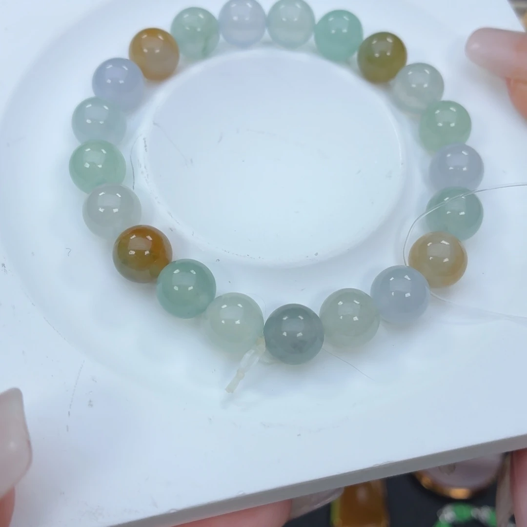 颈饰18K金镶嵌翡翠