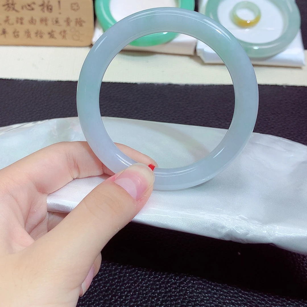 翡翠未镶嵌手镯506