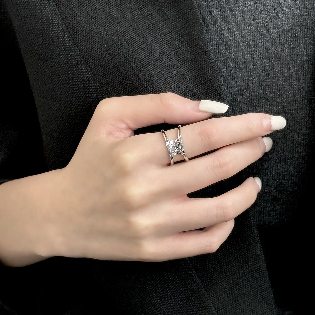 925银戒指 《轨迹》时尚百搭轻奢小众设计车花碎冰冰银戒指