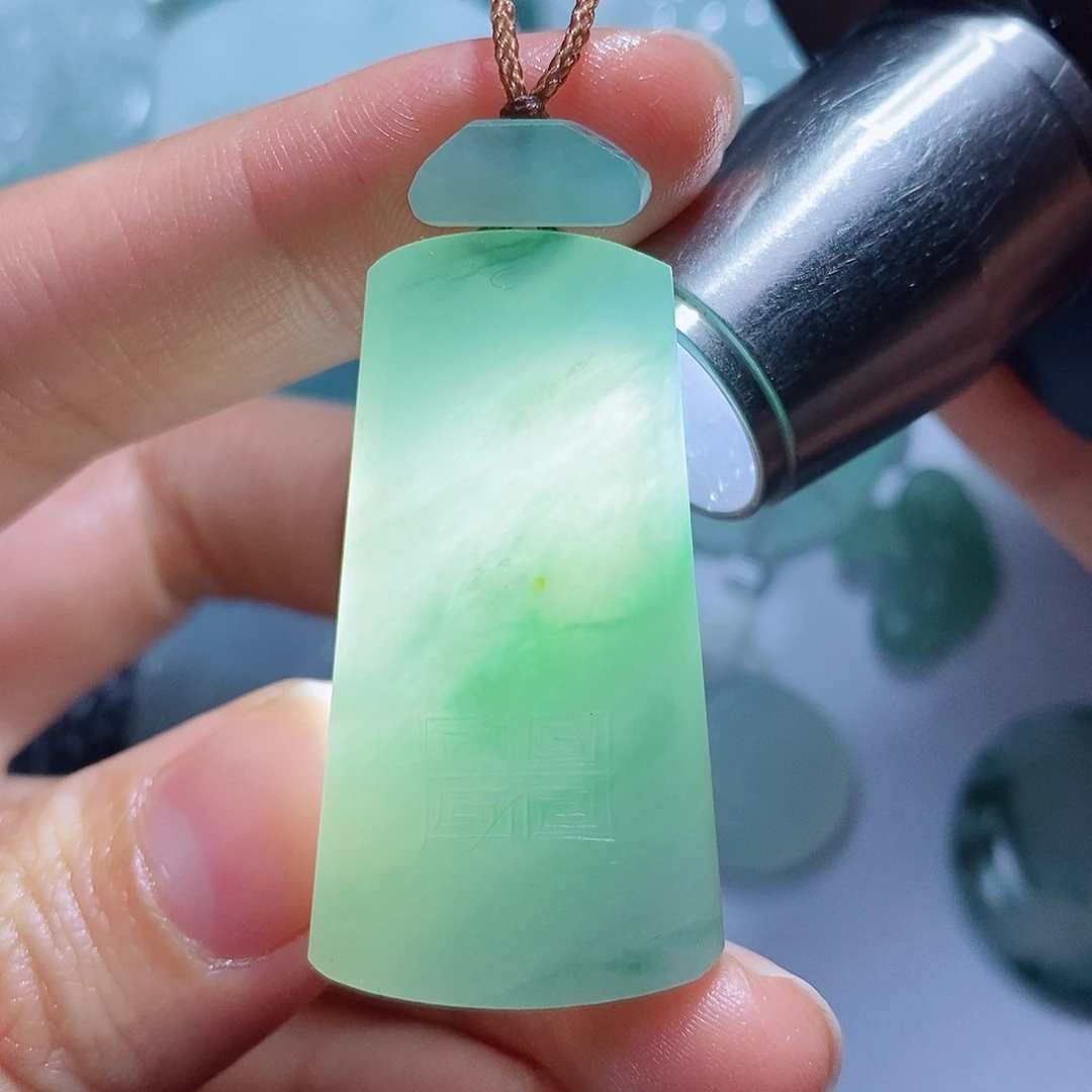 定制翡翠未镶嵌毛货付款后确认抛光