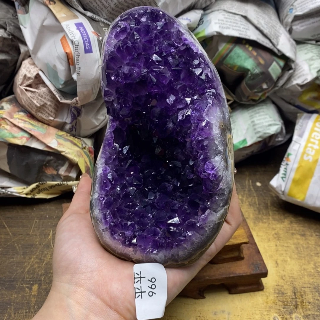 紫晶乌拉圭未镶嵌