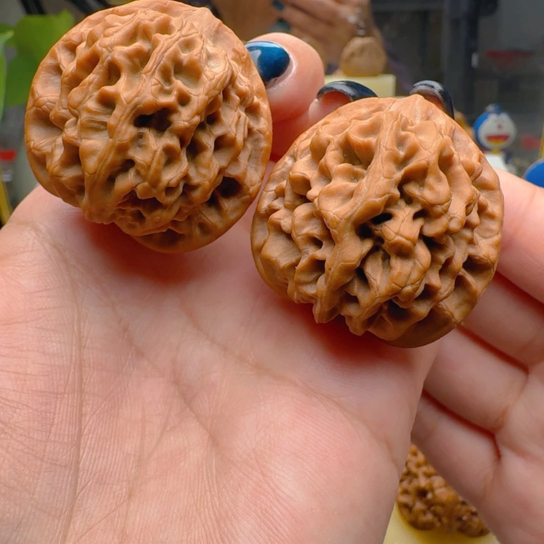 把件核桃35尺寸秦闷