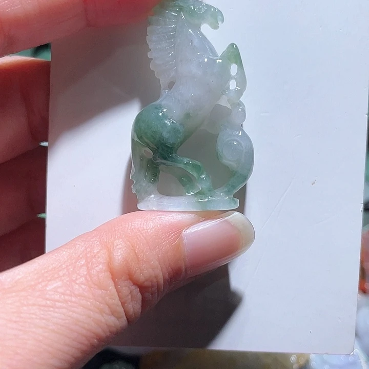 颈饰未镶嵌翡翠天