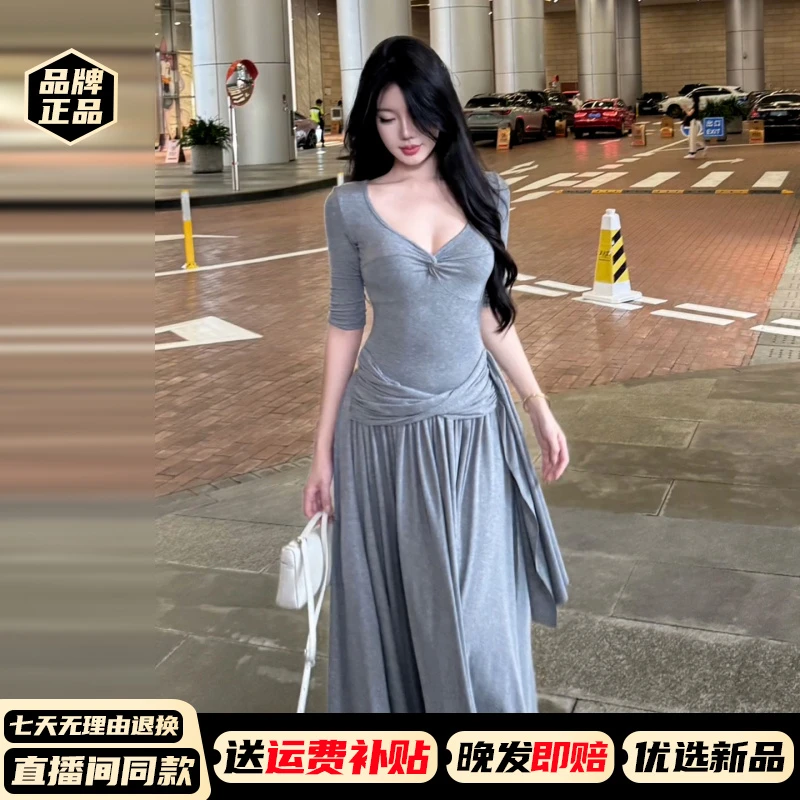 法式纯欲性感灰色扭结连衣裙子女夏季2025新款高级感气质收腰长裙