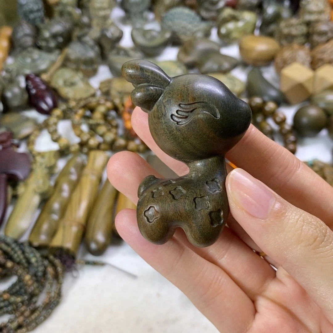 清***天木绿檀木料工艺品