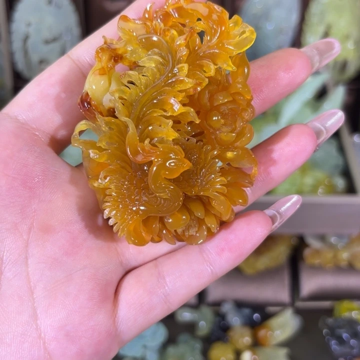 蛇纹石玉未镶嵌颈饰六*奶