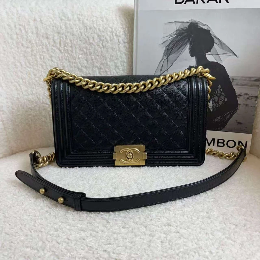 99新 Chanel/香奈儿 黑金牛leboy中号/89536289/代卖服务/12期