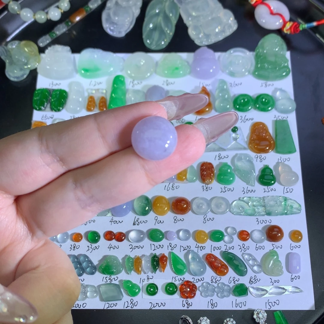 翡翠裸石未镶嵌紫蛋