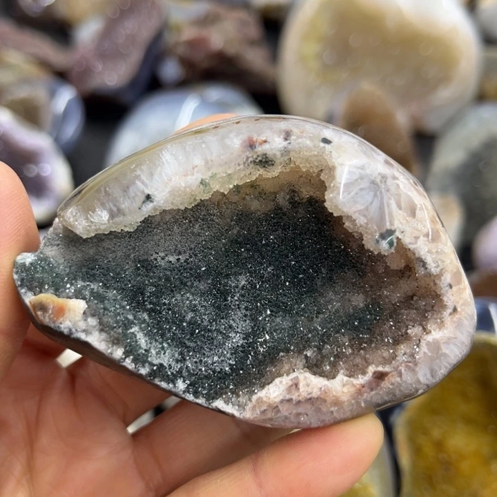 水晶珠宝半成品未镶嵌彩软绿窝