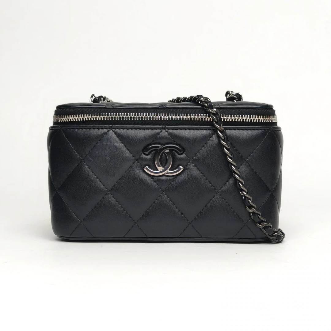 99新 Chanel/香奈儿 【娇】化妆包带镜子16.5皮革S 镭射标 416942