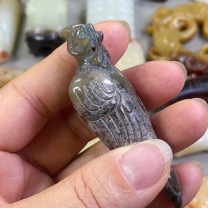 和田玉未镶嵌颈饰刻**心