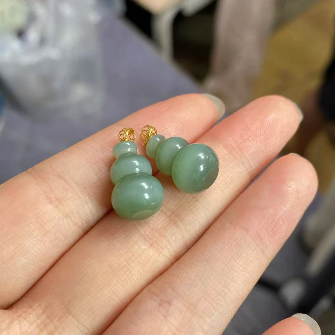 【小宝珠宝】25 T08620-18K金镶嵌（葫芦）吊坠-多样性发一件