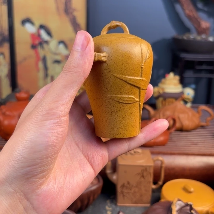 草*那边是个人在那玩