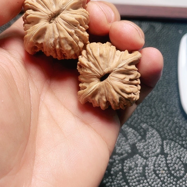 文玩核桃吊坠汣四座楼