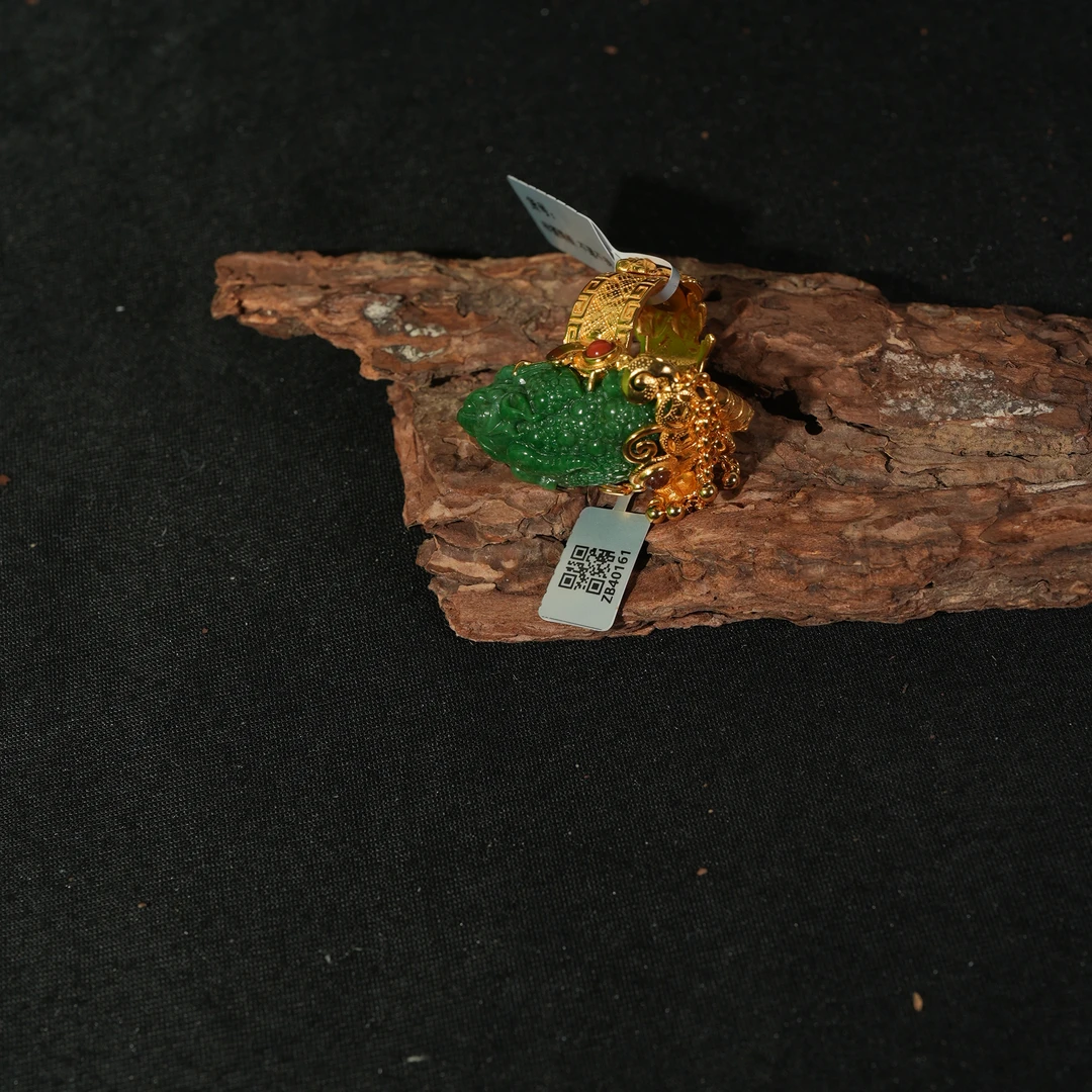 6.26香港王老板-翡翠戒指kf377