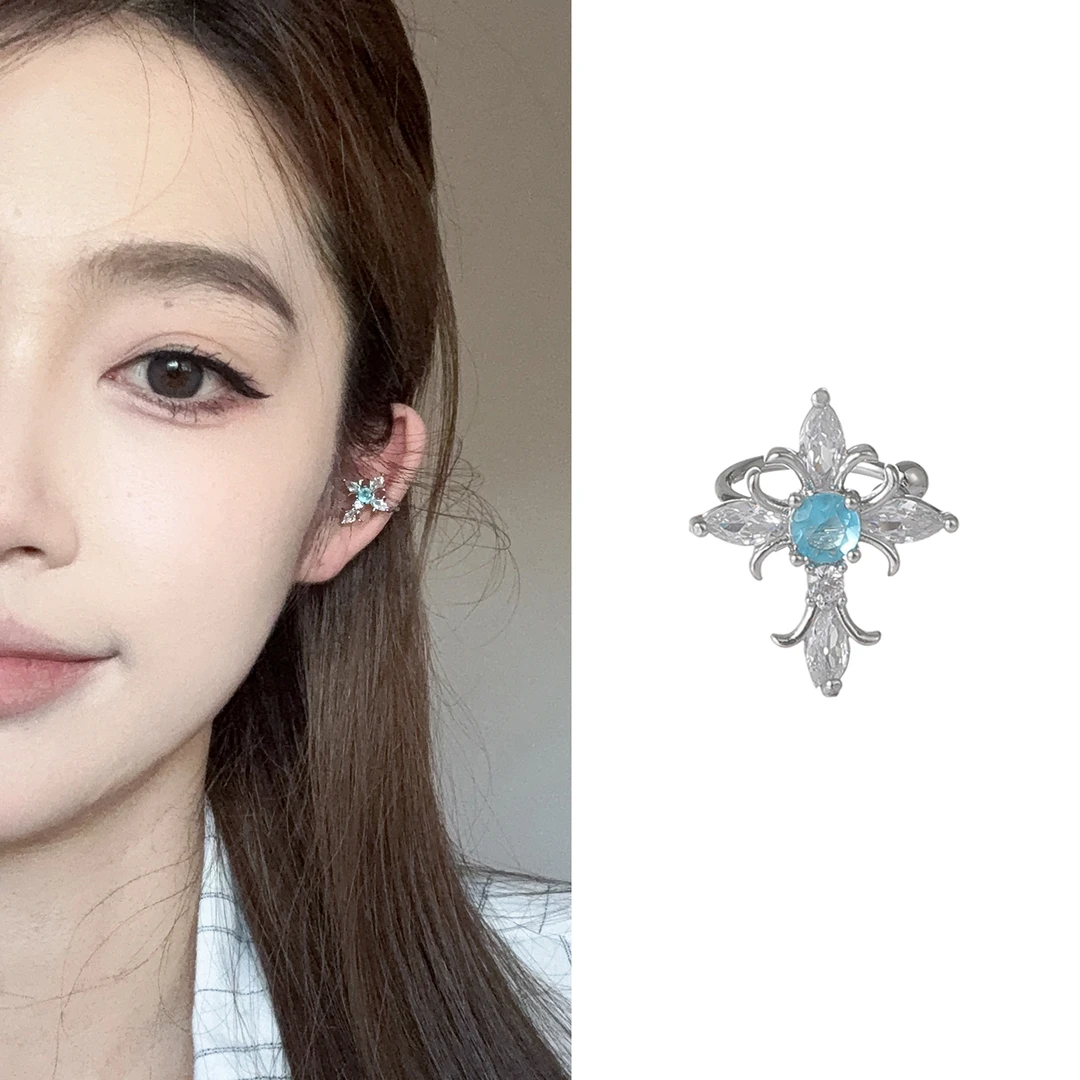 oushipei/欧诗佩 铜合金合成锆石耳饰 设计感镶钻十字架耳骨夹女