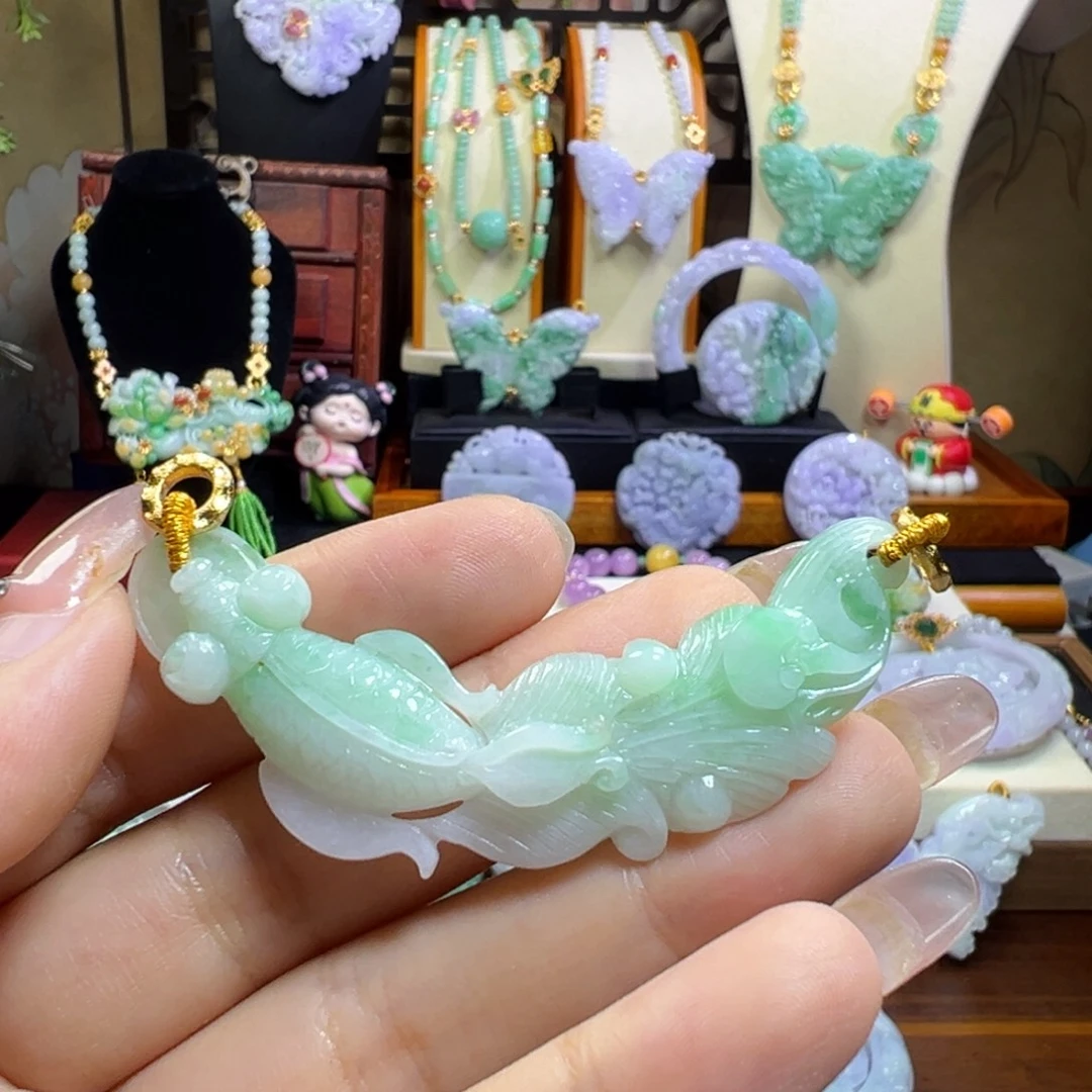 翡翠未镶嵌毛衣链锦鲤