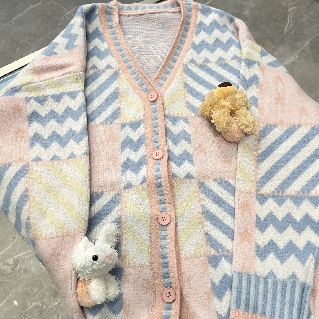 【YU·PP】（137）小众针织拼接粉嫩蓝粉格子玩偶开衫外套（P0146）