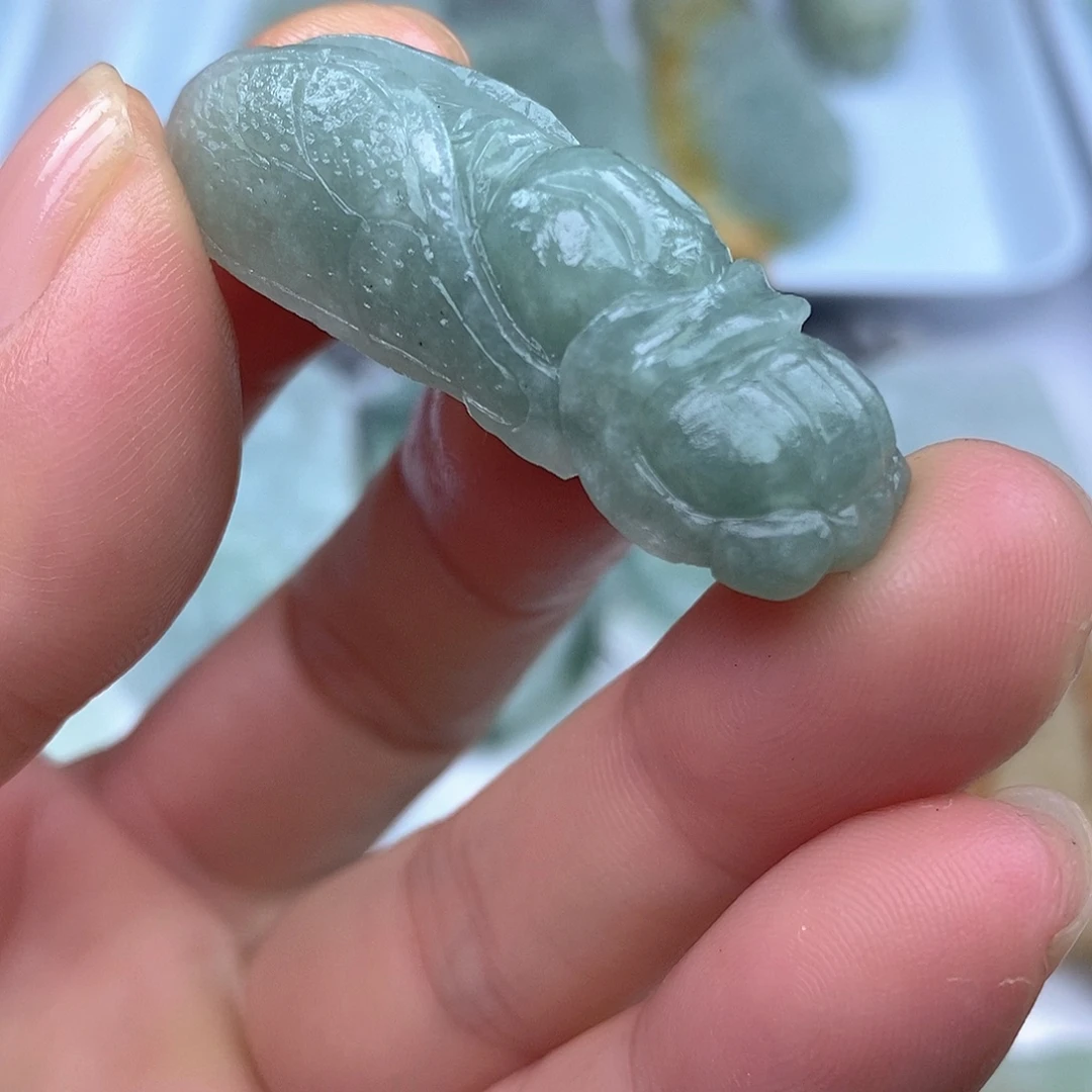 定制翡翠未镶嵌一呜