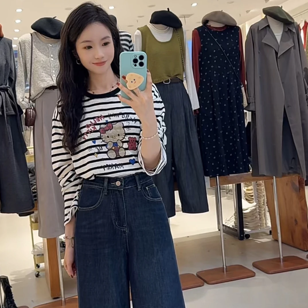 【鞠子Juzi】7610#撞色条纹“HelloKitty”印花百搭长袖Ｔ恤（长约66）