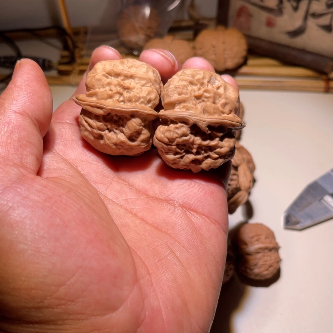 宝***你文玩核桃把件三角蛙